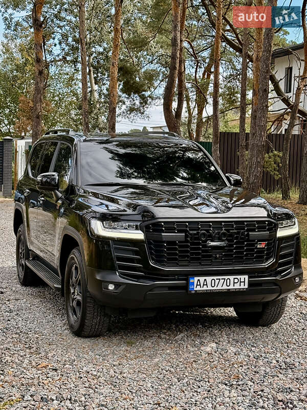 2021 toyota land cruiser