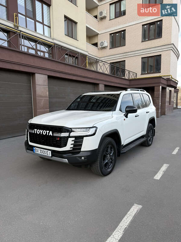 2022 toyota land cruiser