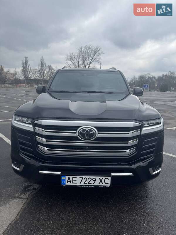 2023 toyota land cruiser