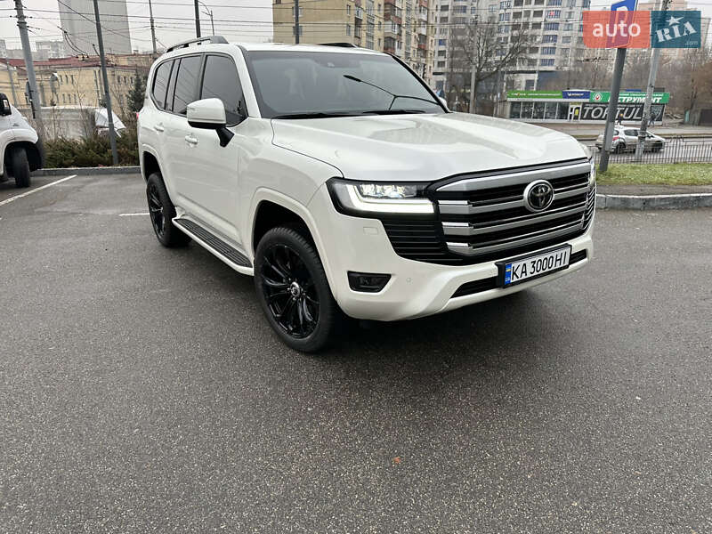 2022 toyota land cruiser