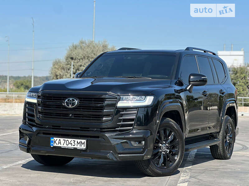 2023 toyota land cruiser