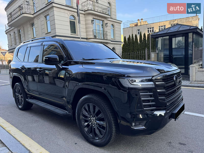 2023 toyota land cruiser