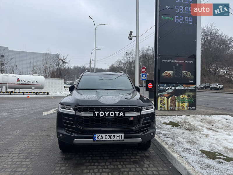 2022 toyota land cruiser