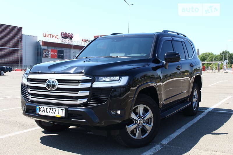 2022 toyota land cruiser