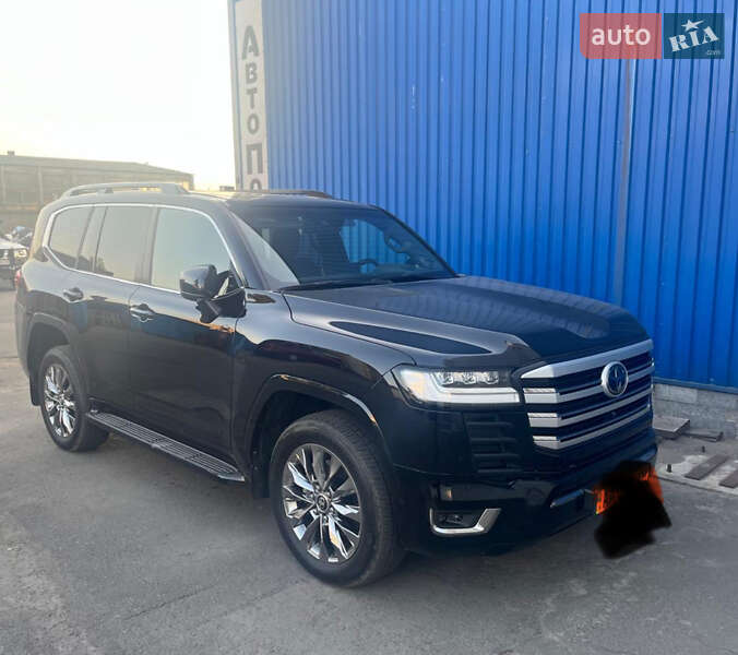 2021 toyota land cruiser