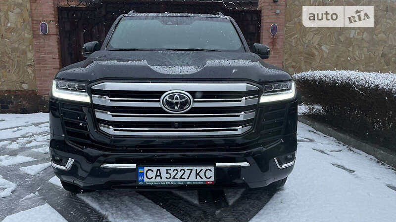 2021 toyota land cruiser
