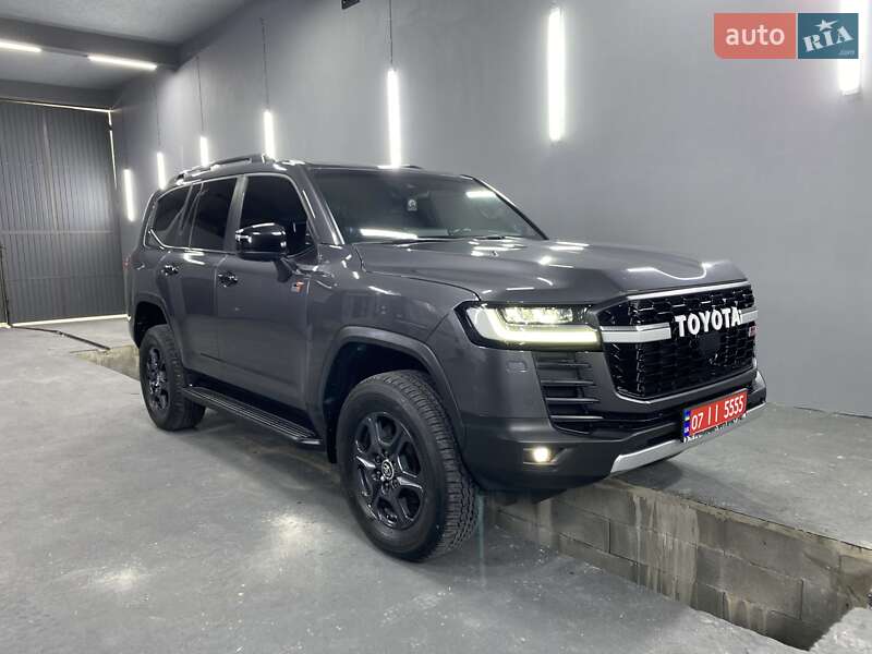 2021 toyota land cruiser