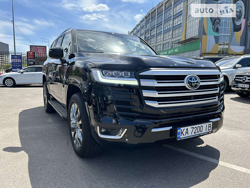 2022 toyota land cruiser