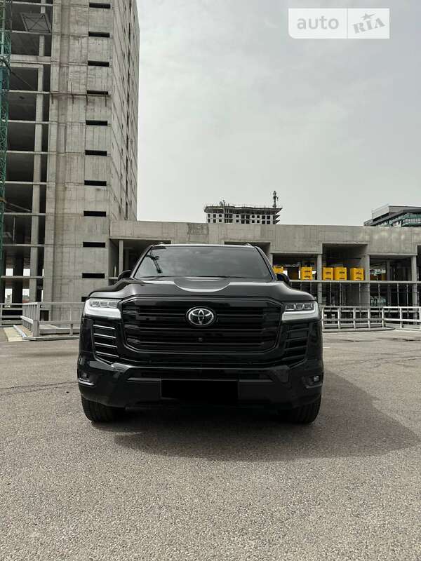 2021 toyota land cruiser