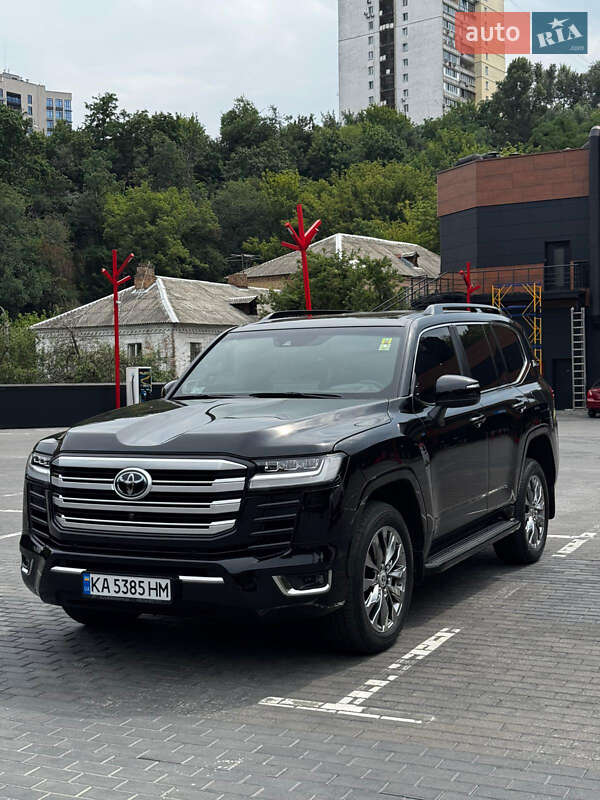 2021 toyota land cruiser