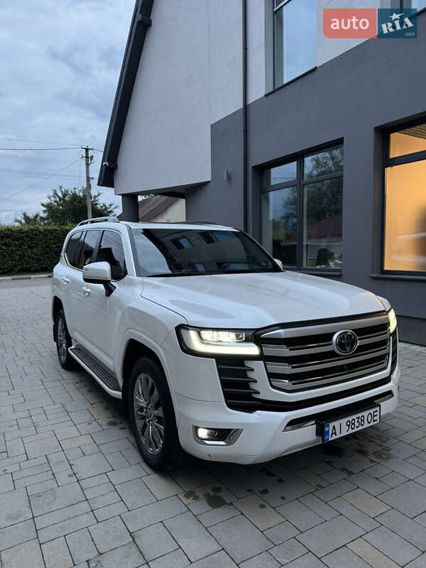 2021 toyota land cruiser