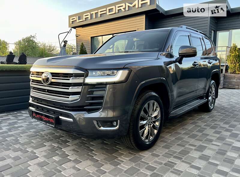 2021 toyota land cruiser