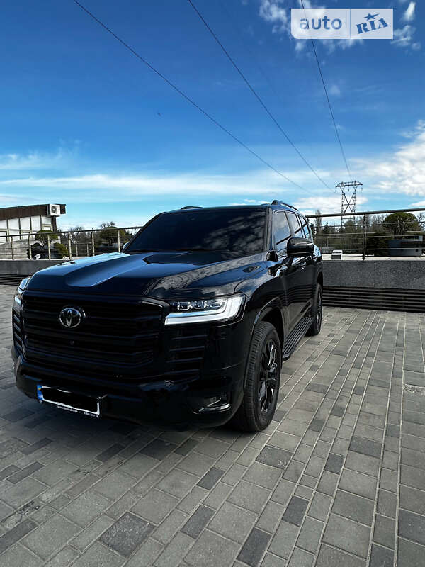 2023 toyota land cruiser