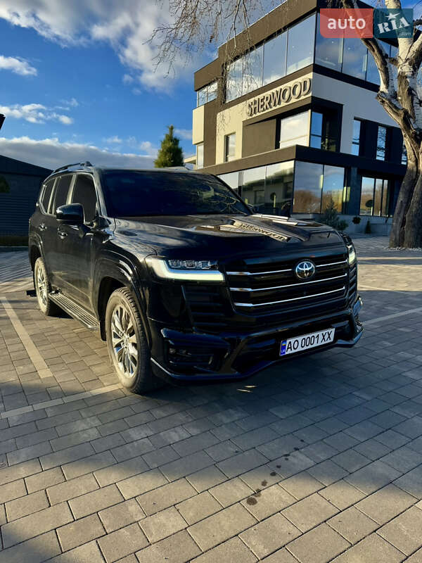 2021 toyota land cruiser