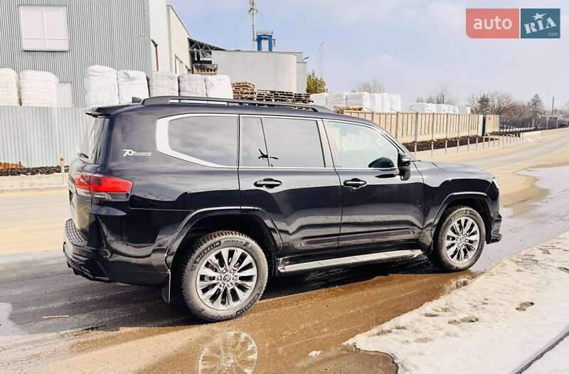 2022 toyota land cruiser