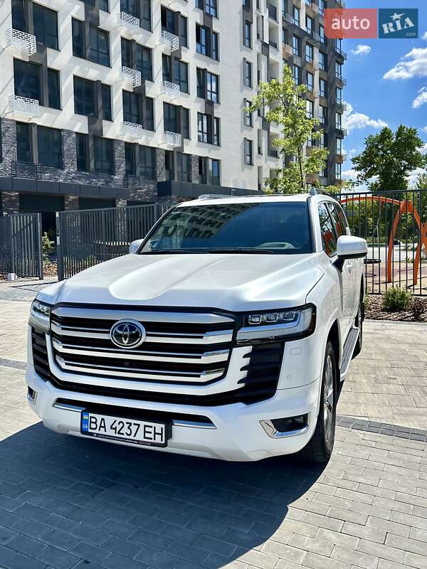 2021 toyota land-cruiser