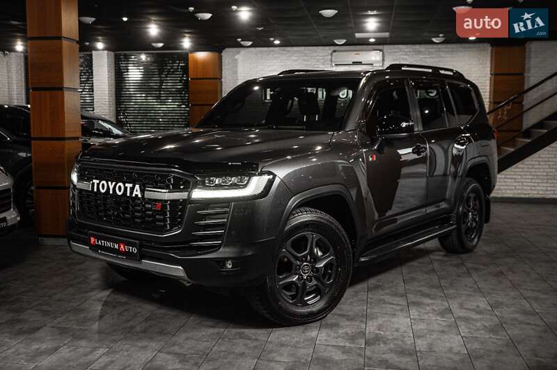 2021 toyota land cruiser