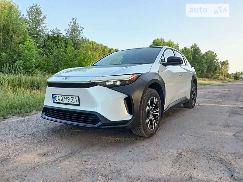 2022 toyota bz4x