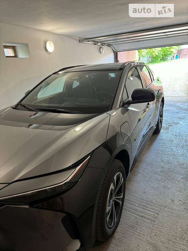 2023 toyota bz4x