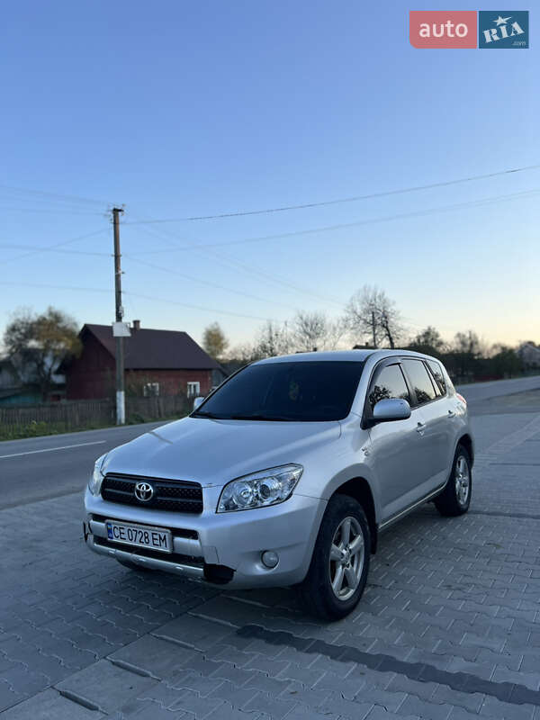 2005 toyota rav4