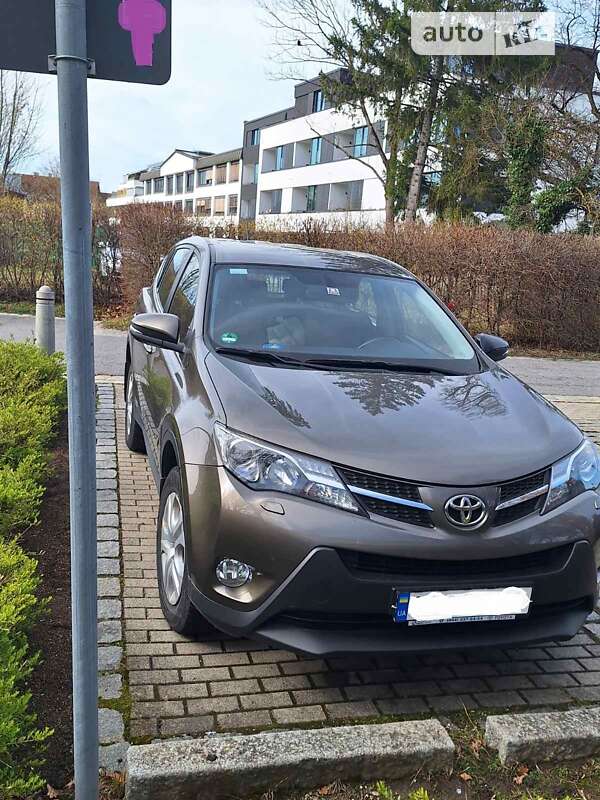 2013 toyota rav4