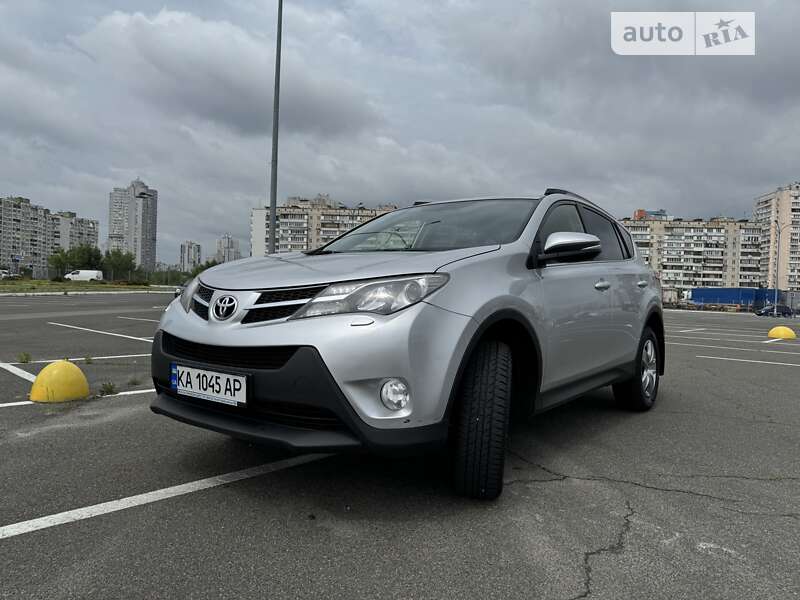 2013 toyota rav4