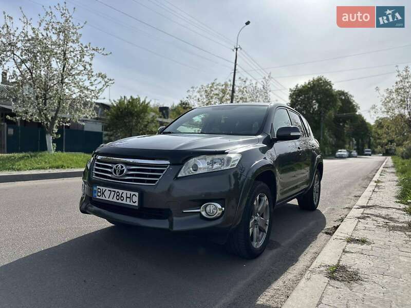 2010 toyota rav4