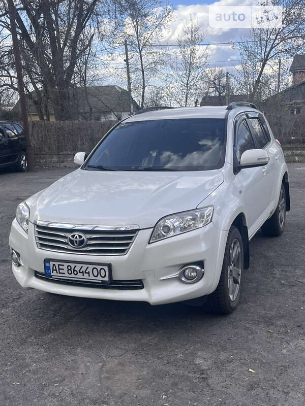 2010 toyota rav4