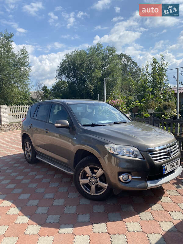 2011 toyota rav4