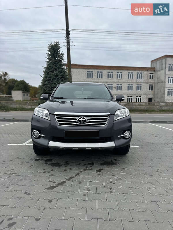 2010 toyota rav4