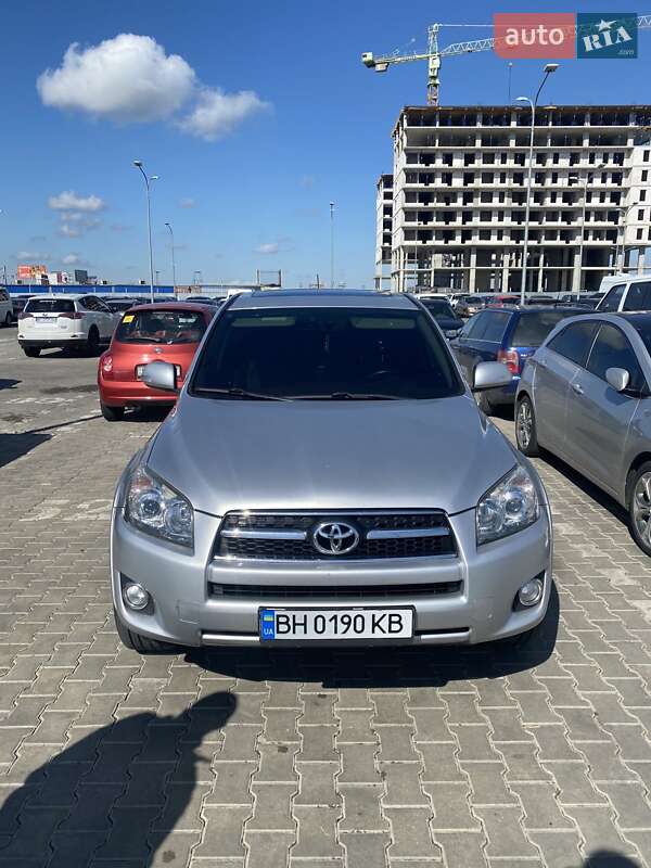 2010 toyota rav4