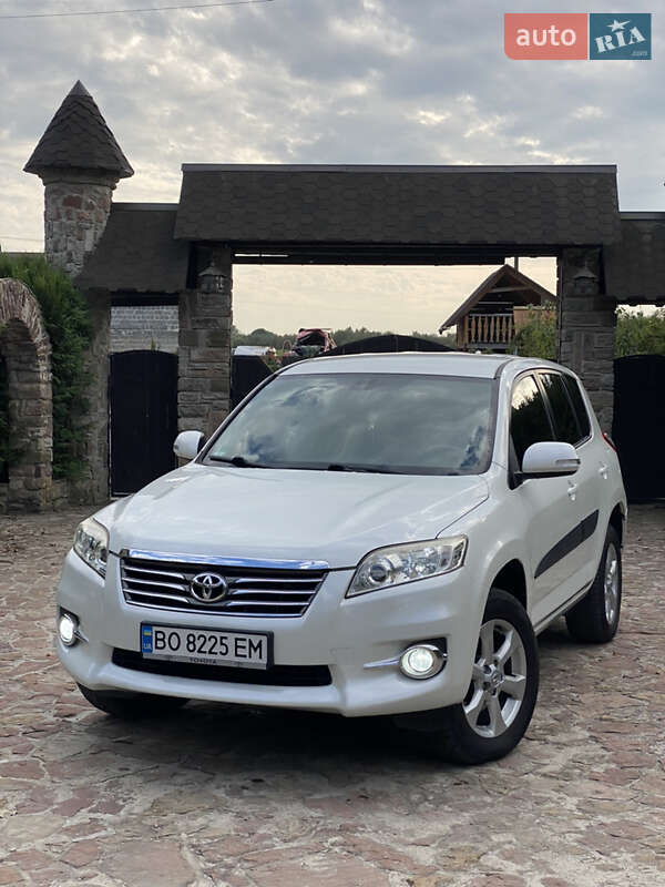2010 toyota rav4