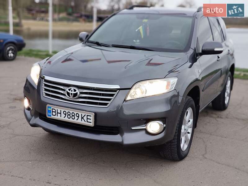 2010 toyota rav4