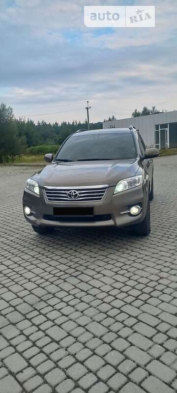 2012 toyota rav4