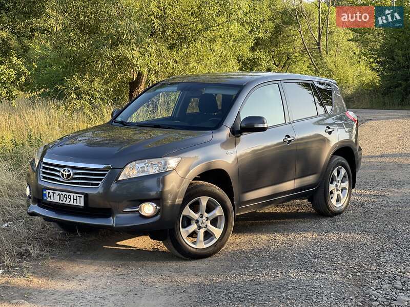 2011 toyota rav4