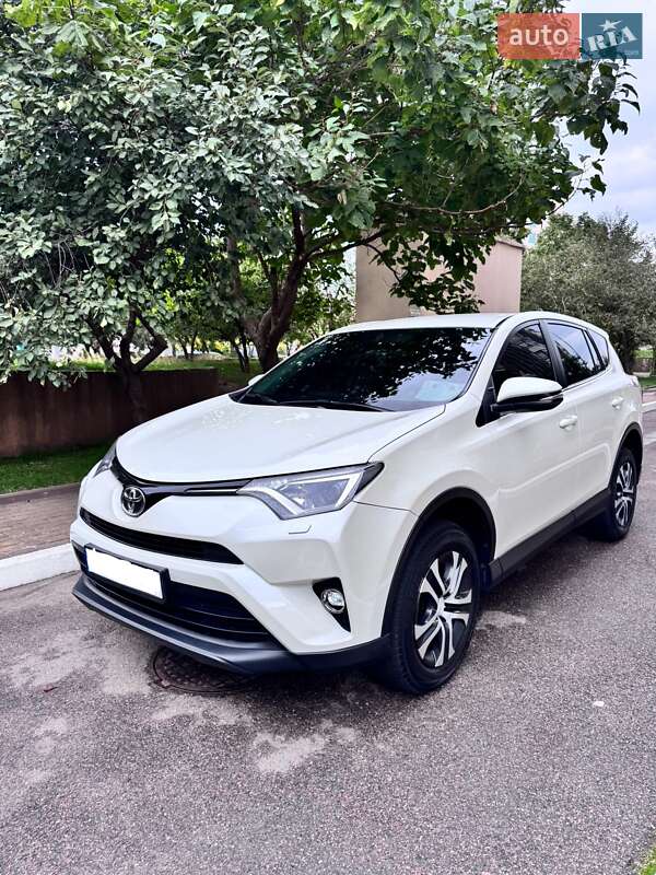 2016 toyota rav4