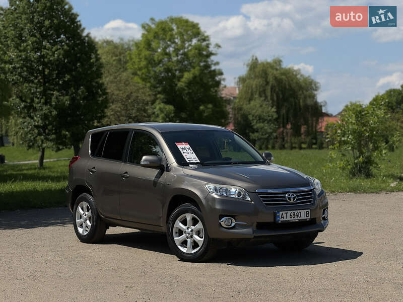 2010 toyota rav4