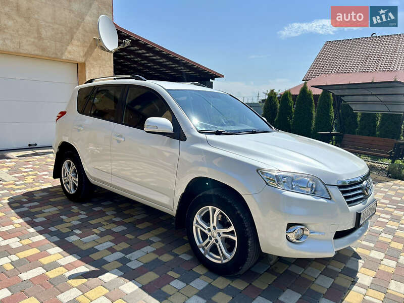 2010 toyota rav4