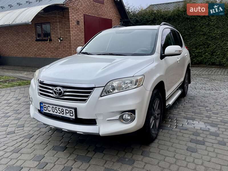 2011 toyota rav4