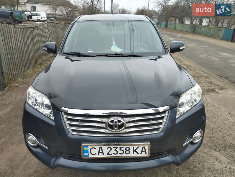 2011 toyota rav4