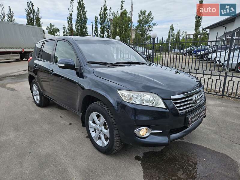 2011 toyota rav4