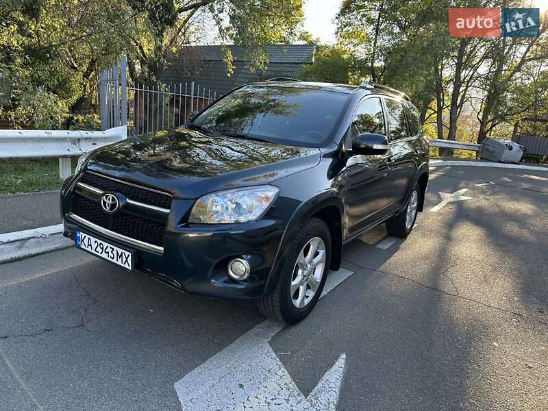 2010 toyota rav4