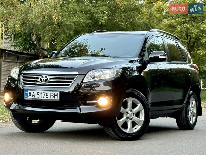 2010 toyota rav4