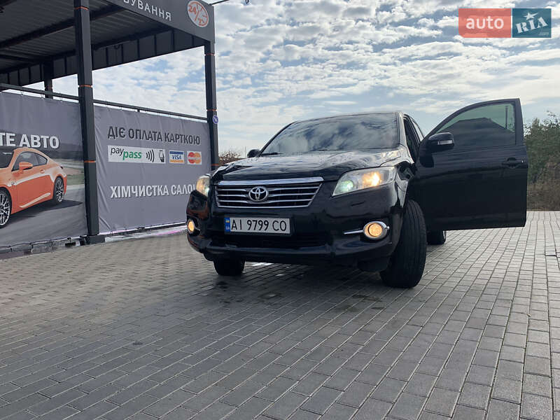 2011 toyota rav4