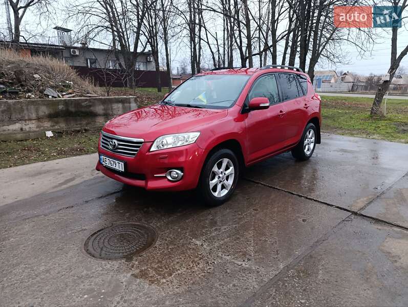 2011 toyota rav4