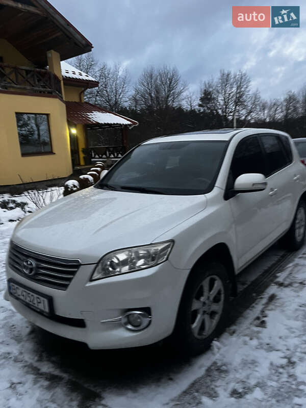 2012 toyota rav4