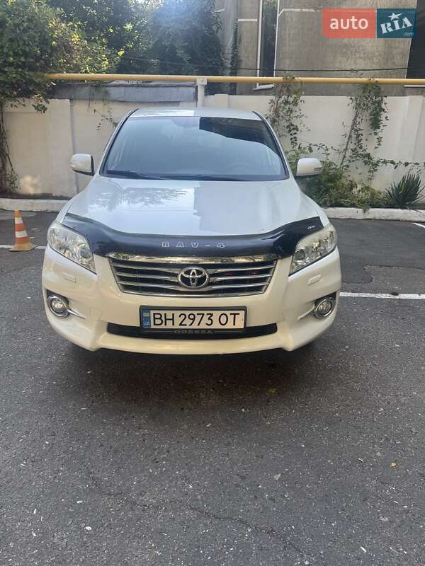 2010 toyota rav4