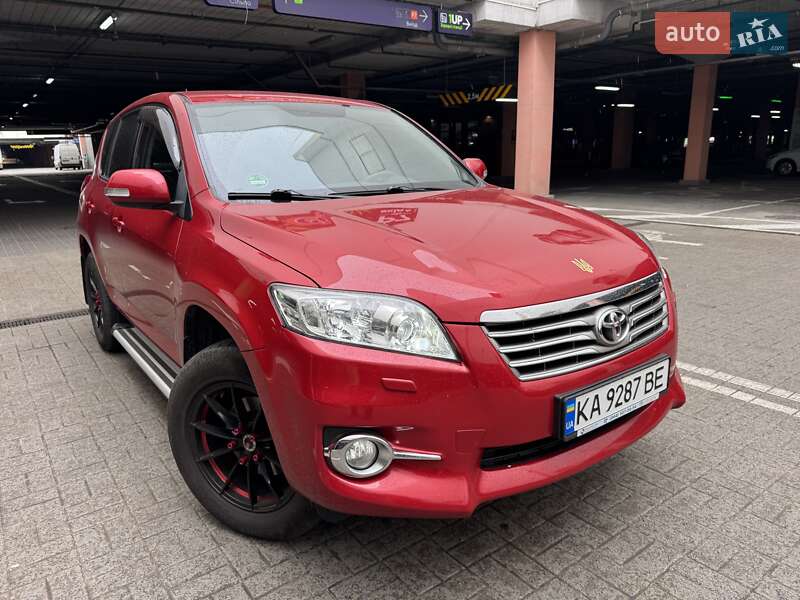 2010 toyota rav4