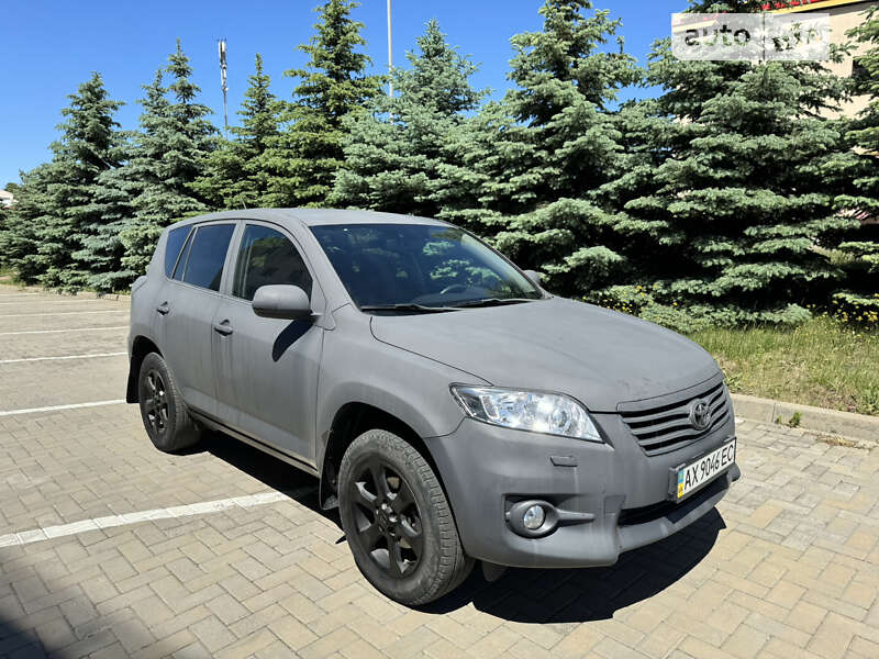 2010 toyota rav4