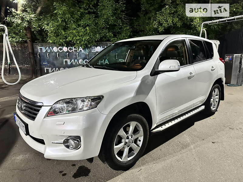 2011 toyota rav4